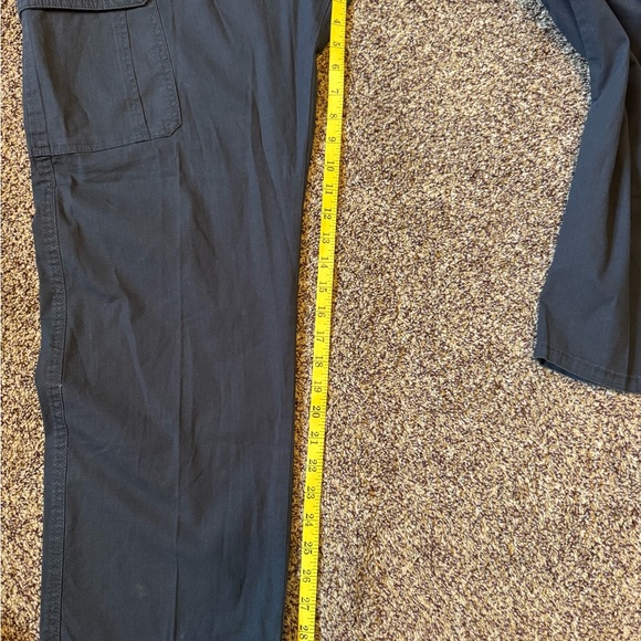 Men's Wrangler Authentics Navy Cargo Pants size 38/29 lightweight - Picture 9 of 9